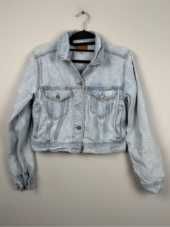 American Eagle Outfitters Jackets & Blazers - American Eagle Light Wash Distressed Denim Jacket M